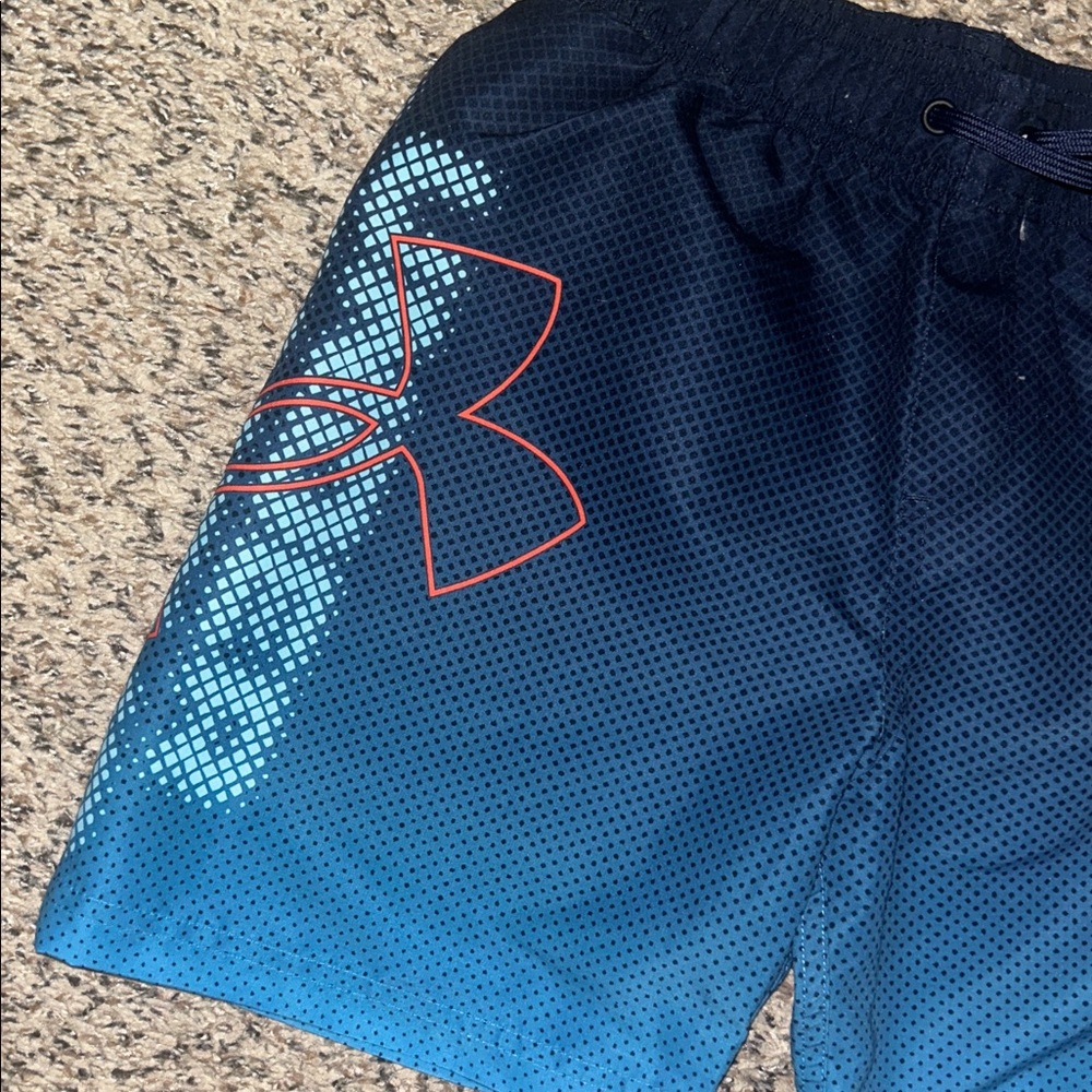 Under Armour boys Midnight Navy Swim Shorts size 10/12 Medium NWOT